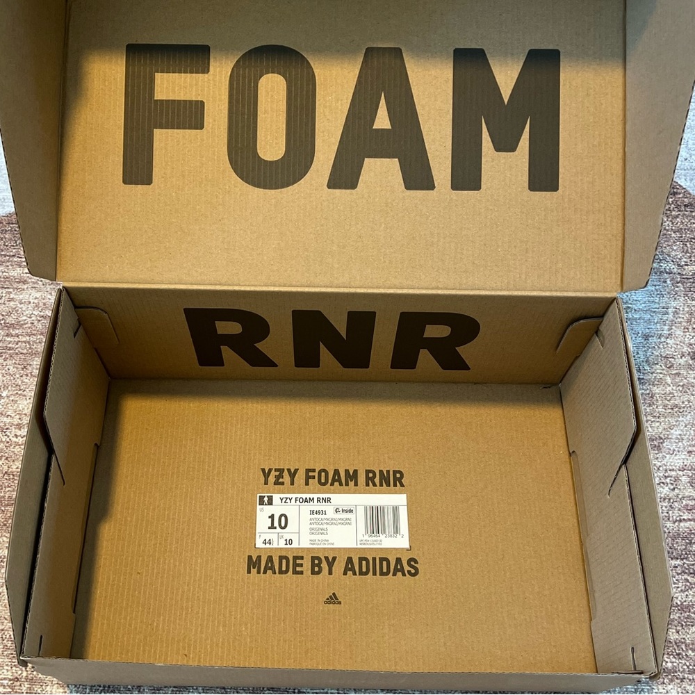 YZY FOAM RNR - Picture 4 of 11